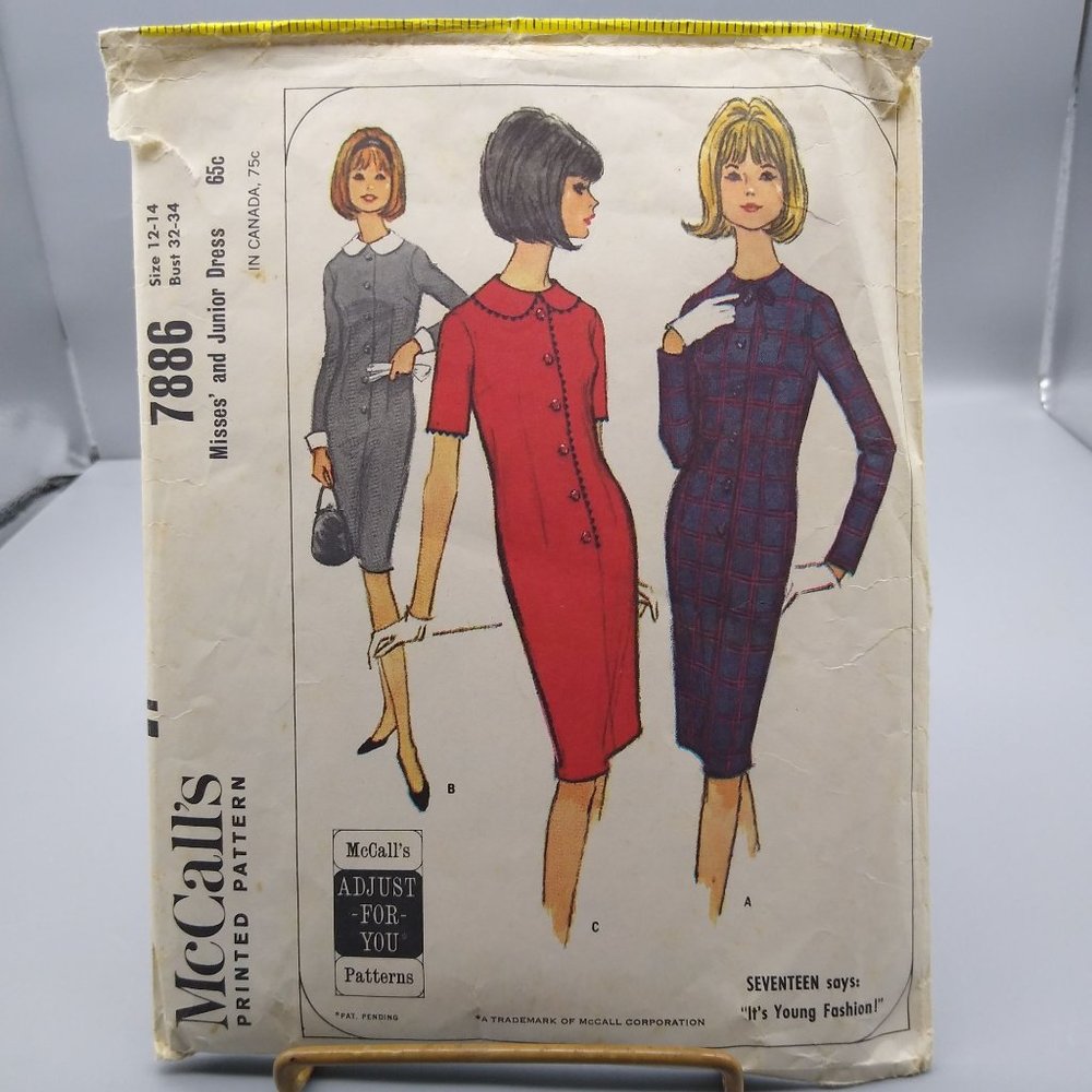 Vintage Sewing PATTERN McCalls 7886, Misses and Junior 1965 Dress, Size 12 14